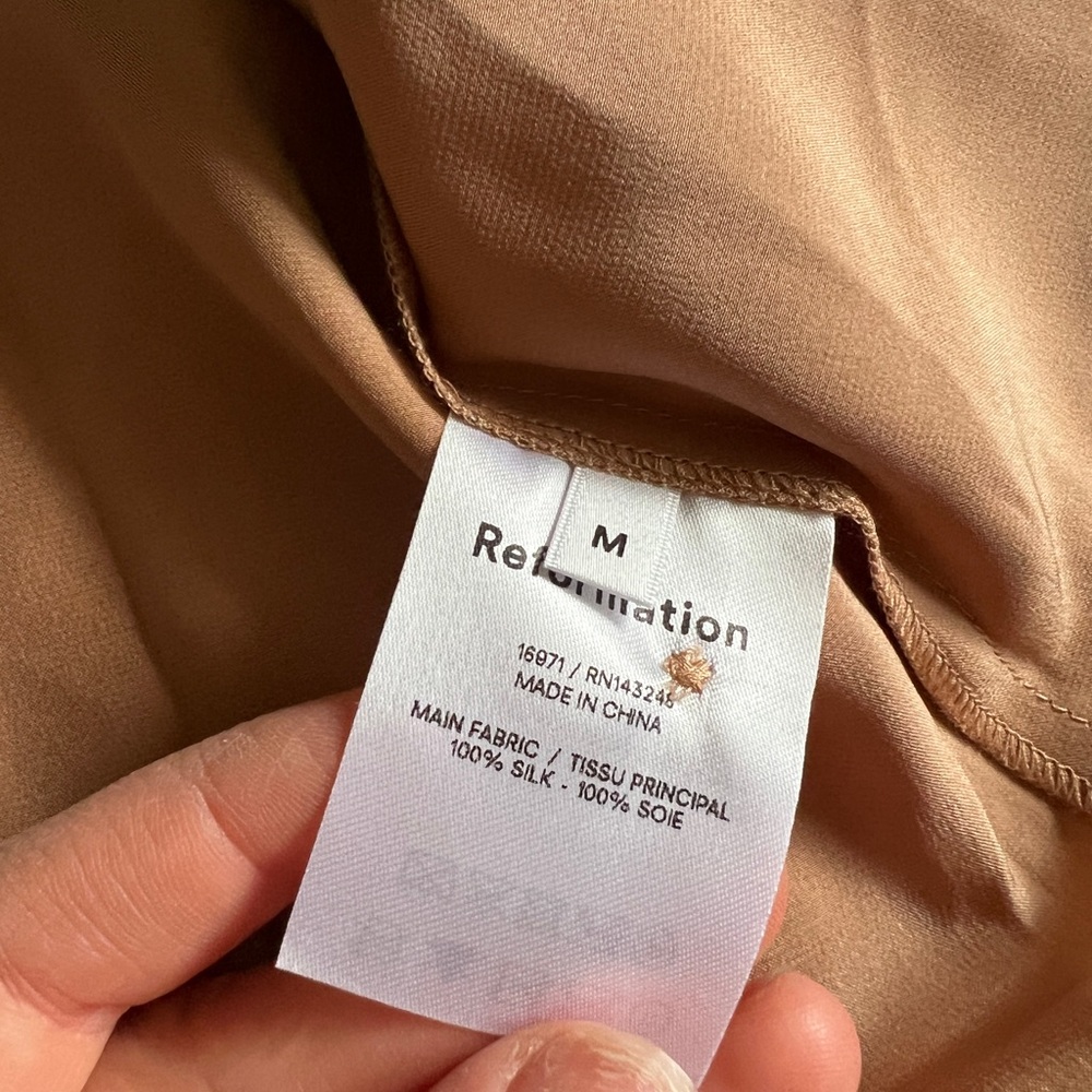 Reformation silk button up - Picture 4 of 4